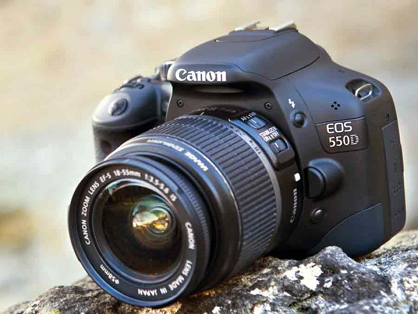  Máy ảnh Canon 550D đơn giản nhưng mạnh mẽ