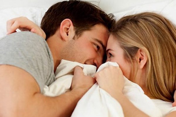 Ngủ mơ thấy quan hệ có ý nghĩa gì?