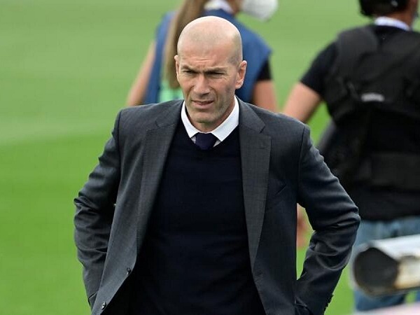 Bóng đá quốc tế tối 20/10: Ronaldo khuyên MU chọn Zidane thay Solskjaer