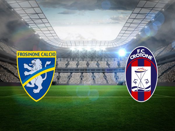 Soi kèo Frosinone vs Crotone, 21h00 ngày 1/11 - Hạng 2 Italia