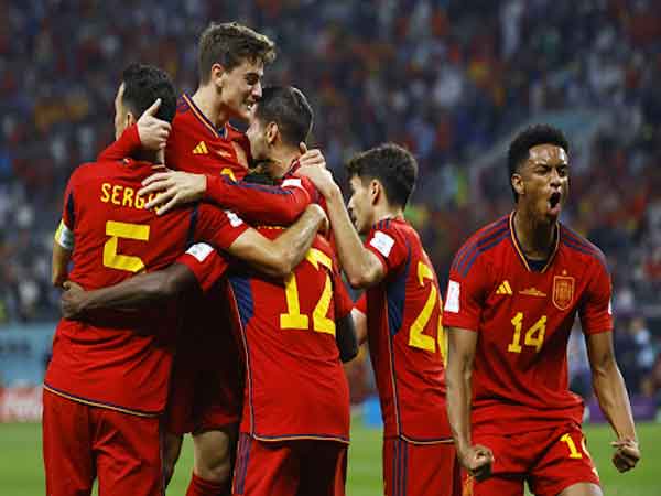 Tây Ban Nha không tự tin đánh bại Maroc trong loạt sút luân lưu