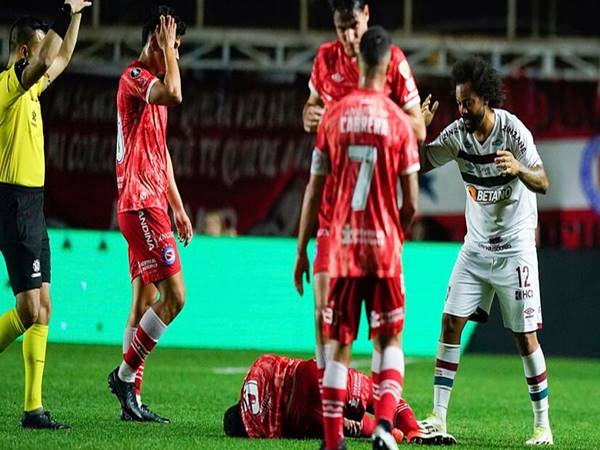 Bóng đá QT 2/8: Marcelo khiến đối thủ dính chấn thương nặng