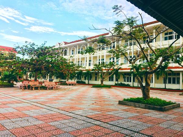 Ý nghĩa chung của giấc mơ thấy trường học Ý nghĩa chung của giấc mơ thấy trường học