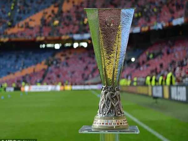 Giải đáp: Vô địch C2 được bao nhiêu tiền thưởng từ UEFA?
