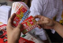 Bỏ túi cách mua vé số dễ trúng từ các cao thủ
