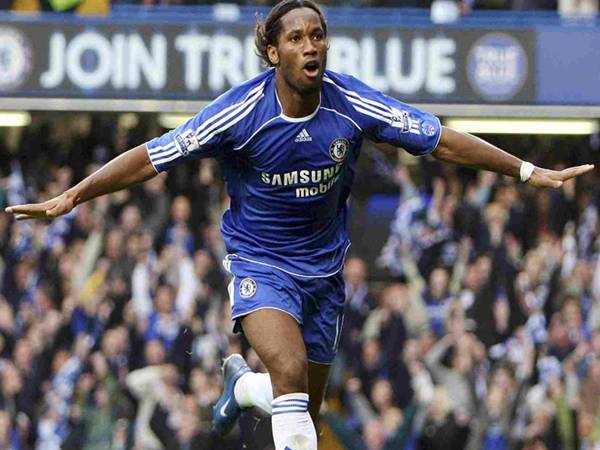 Tiền đạo Chelsea